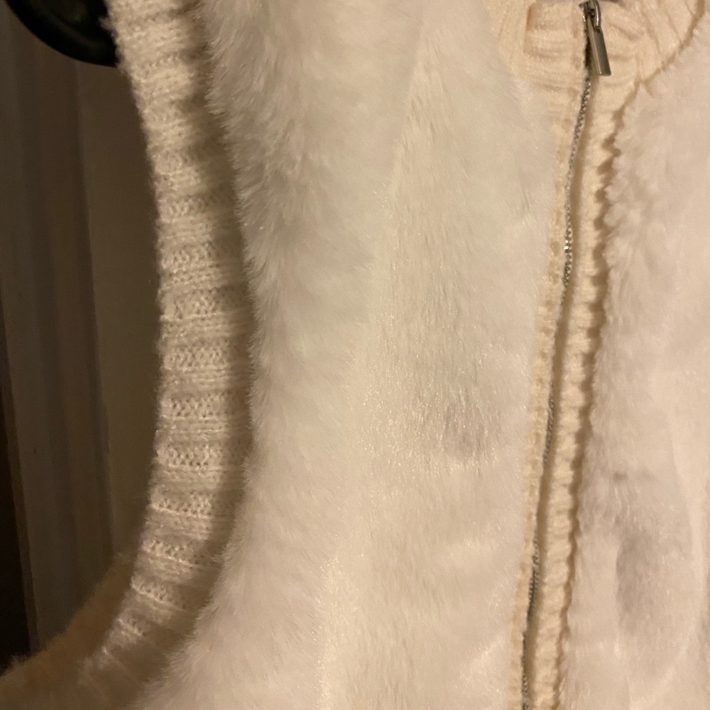 NWOT Liz Claiborne Womans High Neck Sweater Vest - Picture 10 of 10